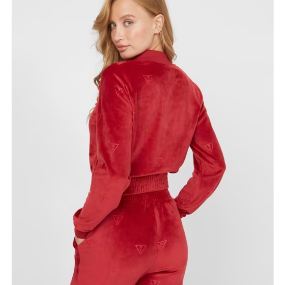 Guess red velour cropped zip up - Picture 6 of 6